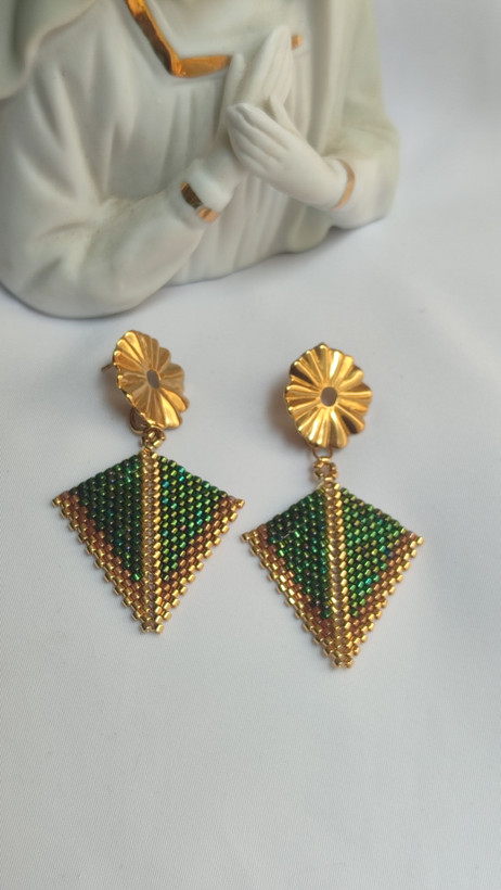 گوشواره جناغی